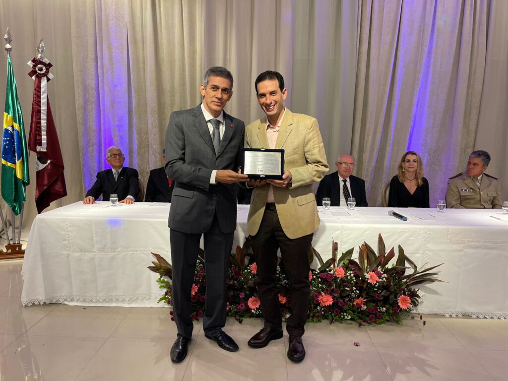 Leo Prates foi homenageado em cerimônia do aniversário de 54 anos do CRO-Ba