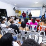 Leo Prates participa de agenda com jovens e destaca importância da saúde mental e do protagonismo juvenil
